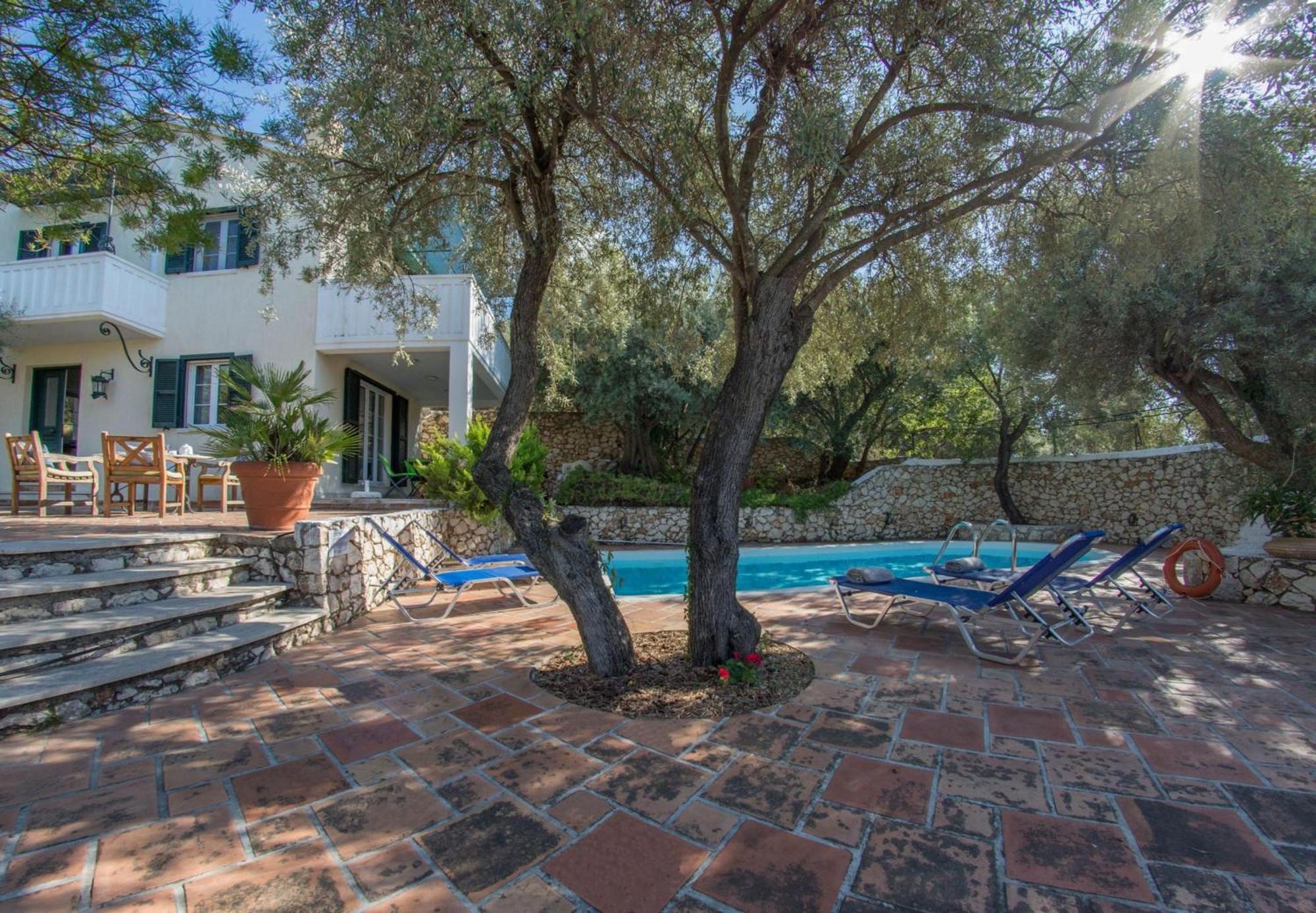 Agios Nikitas Villas Экстерьер фото